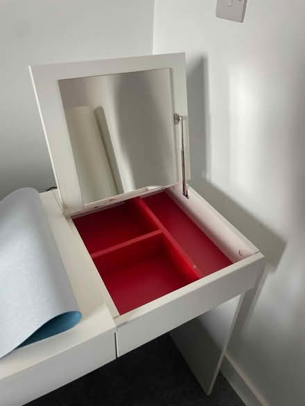 Photo of free White vanity/desk (Worcester WR4) #3
