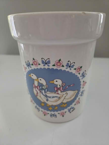 Photo of free Small decorative crock (Farmington Hills) #1