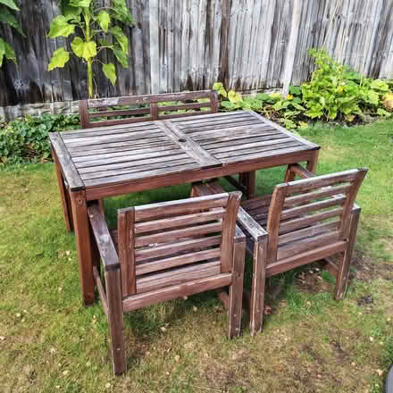 Photo of free Garden table, bench, and 2 chairs (WV3 Wolverhampton) #2