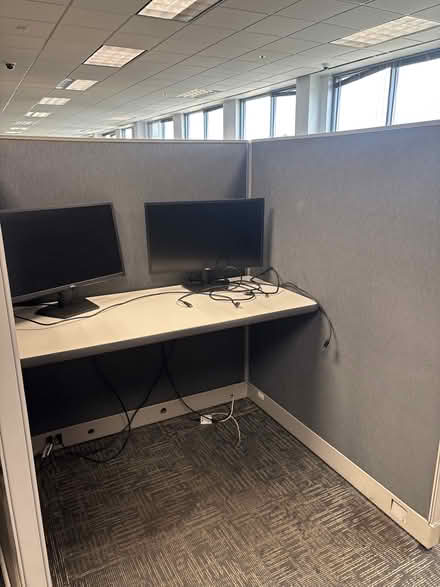 Photo of free desks & free items (Metro Parkway, Fort Myers) #2