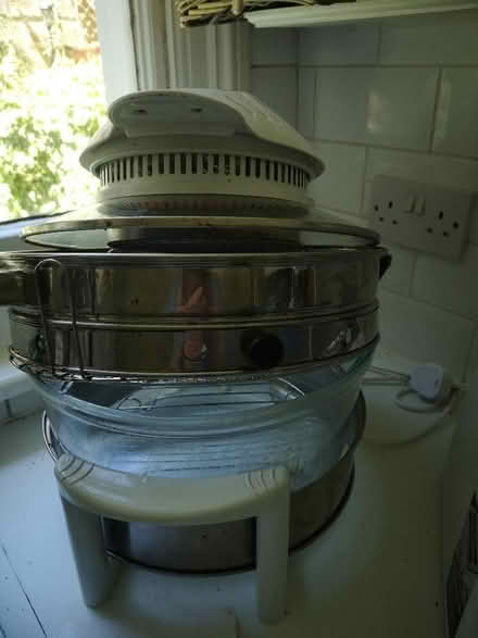 Photo of free Halogen Oven in good order with spare bulb and cookbooks (Southwick BN42) #3