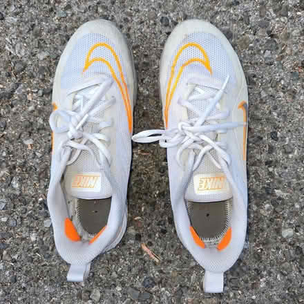 Photo of free NIKE shoes 6.5 (94041) #2