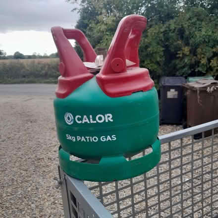 Photo of free Calor 5kg npatio gas ( propane ) cylinder ( full) (Bramerton NR14) #1