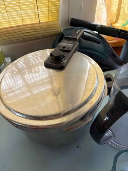 Photo of free Kitchen appliances (Barton Le Clay M45 4) #4