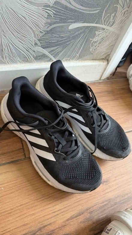Photo of free Women’s Adidas shoes (Abingdon OX14) #2