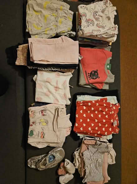Photo of free Girl's clothes 4-5 years (CR0) #1