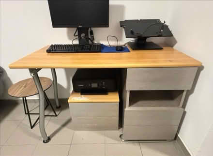 Photo of free Desk + chest of drawers (1500 Halle) #1