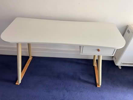Photo of free Small desk (Cirencester GL7) #1