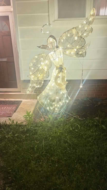 Photo of free Christmas angel (Four corners) #1