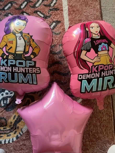 Photo of free Kpop demon hunter balloons (Croydon CR0 3) #1