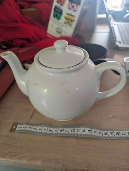 Photo of free ​White Ceramic Teapot (Bracknell RG12) #1