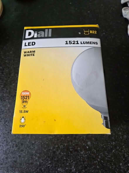 Photo of free 4 LED Warm White B22 bulbs (Purley CR8) #1