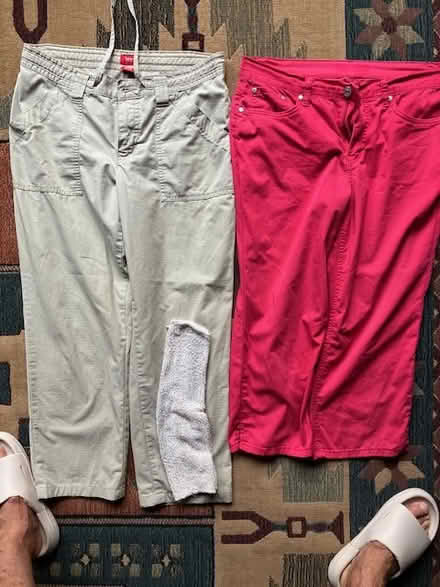 Photo of free 1 pair cropped pants Sz 11 approx (Las Palmas Pk, Snvle) #1