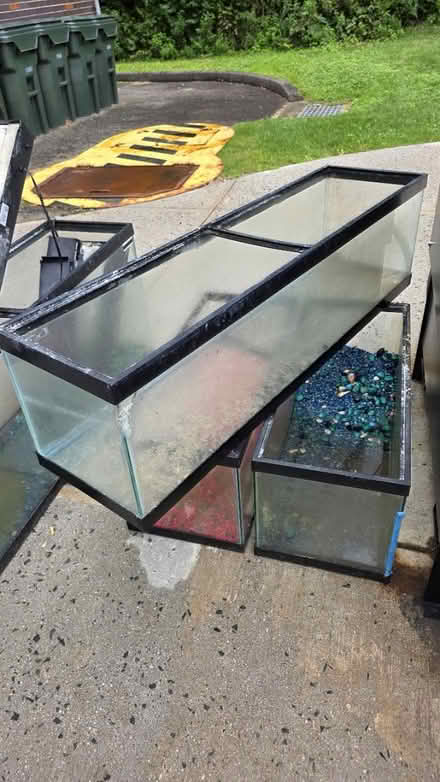 Photo of free fish tanks (Near tunxis College) #1