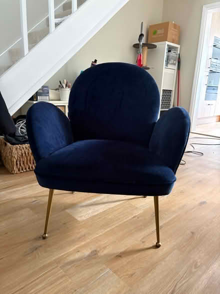 Photo of free Navy velvet chair (Hemel Hempstead, HP3) #2