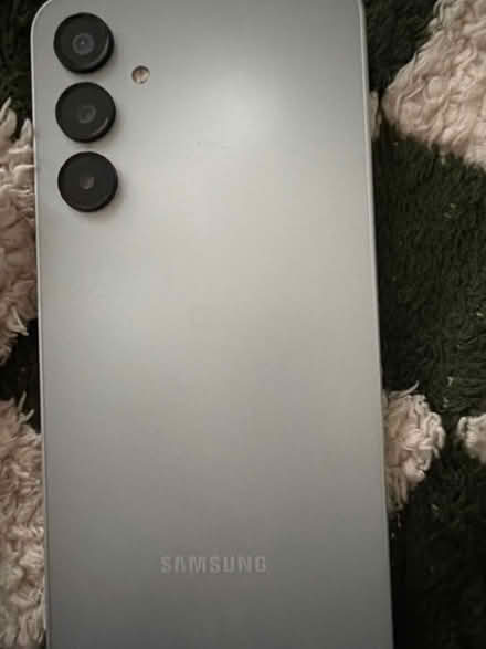 Photo of free Phone good Samsung (Fairfield L13) #1