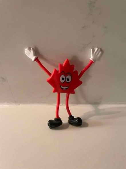 Photo of free Bendable maple leaf toy (Bayview/highway 7) #1