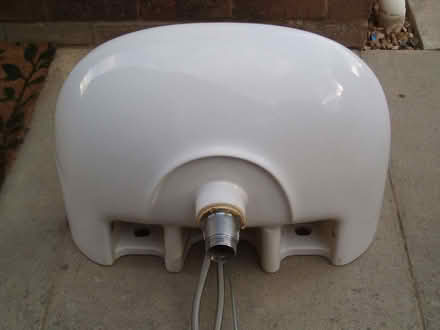 Photo of free White Modern Single Hole Basin & Pedestal with Mixer Tap (Yateley GU46) #2