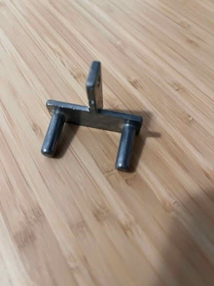 Photo of IKEA IVAR cabinet mounting bracket (Baseline and Beaumaris) #2