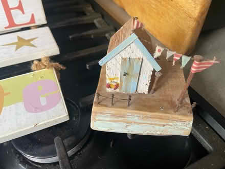 Photo of free Small beach hut ornament (The Batch BS30) #1
