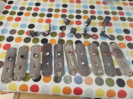 Photo of free Assorted bakelite door plates and knobs/handles (Camden BA1) #1