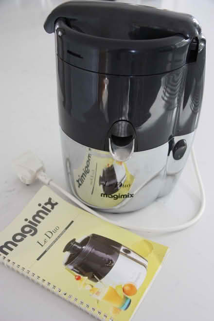 Photo of free Magimix Duo Juice Extractor and Citrus Press (Brimfield SY8) #2