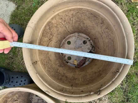 Photo of free Plastic flower pots (Beetley NR20) #3