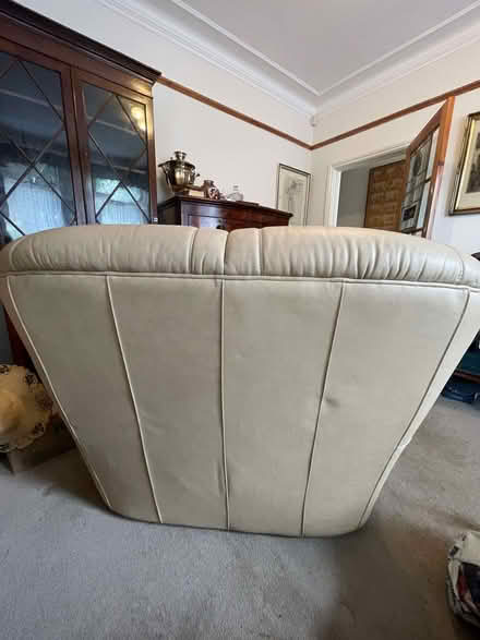 Photo of free 2-seater Leather Sofa (North Finchley N12) #2