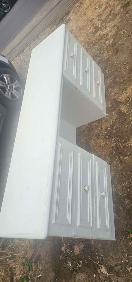 Photo of free Large white dresser with 6 drawers (Clipstone LU7) #1