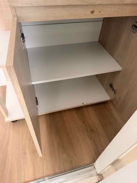 Photo of free Oak Kitchen Island (Ec1n 8lb) #3
