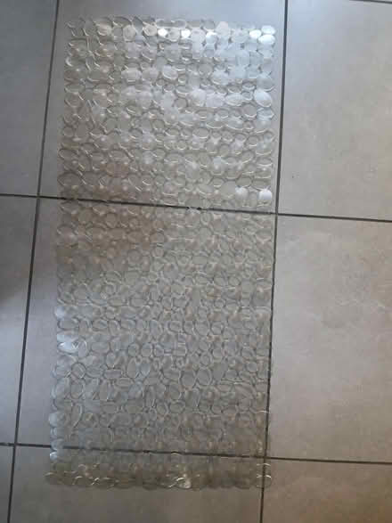 Photo of free Bath mat (Loughborough Junction SE5) #1