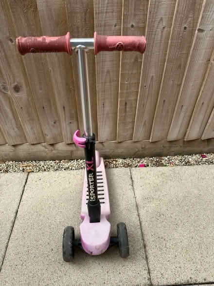 Photo of free Girls scooter (Ladygrove) #2