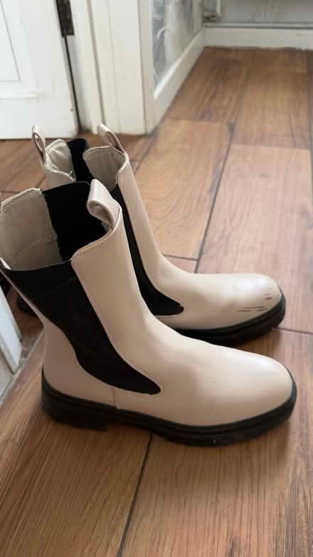 Photo of free Primark boots (Abingdon OX14) #2