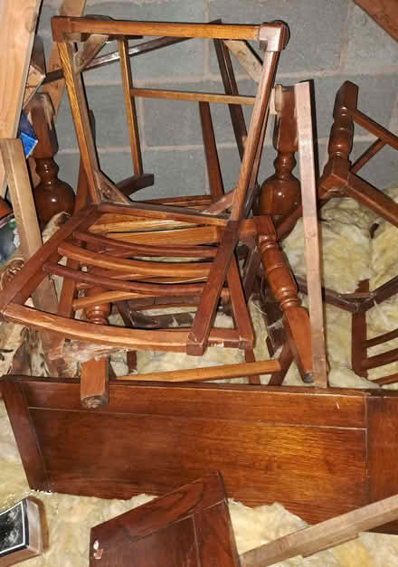 Photo of free vintage draw leaf table and 4 chairs (St. Georges TF2) #3