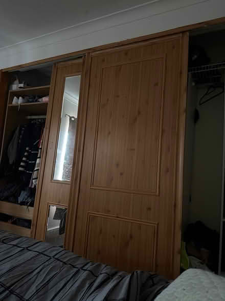 Photo of free 3 sliding doors (ig7 4pe) #1