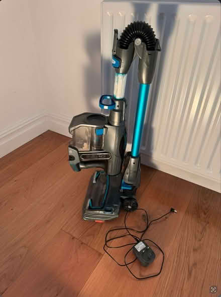 Photo of free Shark battery-powered vacuum in working condition (Belsize Park NW3) #1