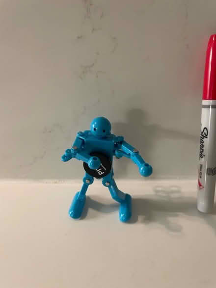 Photo of free Windup dancing robot (Bayview/highway 7) #1