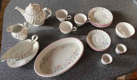 Photo of free Pieces of a china dinner set (summer chinz) (Queslett B44) #1