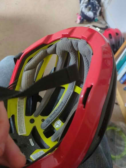 Photo of free Endura cycle helmet - faulty (Colinton EH13) #2