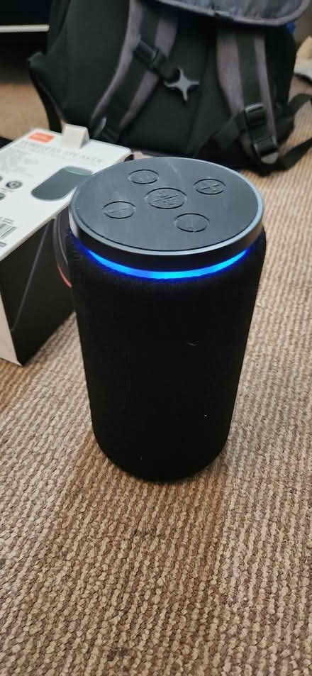Photo of free bluetooth speaker (se15) #3
