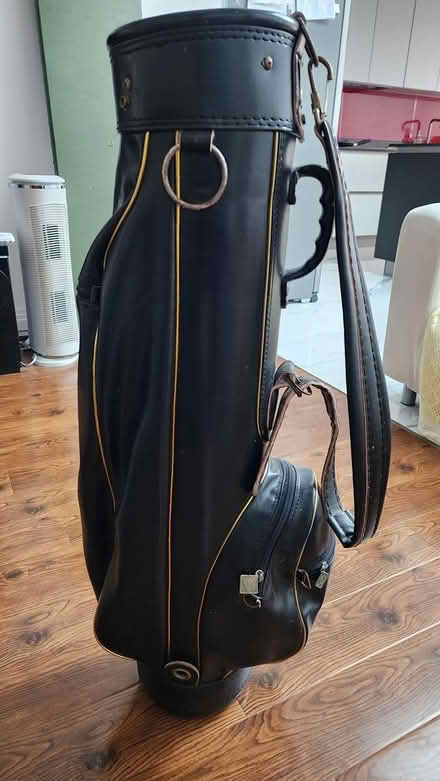 Photo of free Dunlop Gold Bag (Hounslow TW5) #1
