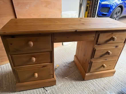 Photo of free Pine desk with drawers (Chipstead CR5) #1