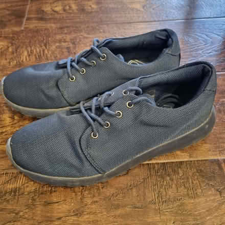 Photo of free Navy trainers (Garden City OX5) #1