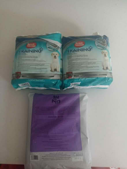 Photo of free Dogs training pads in Richmond TW10 (Richmond upon Thames TW10) #2
