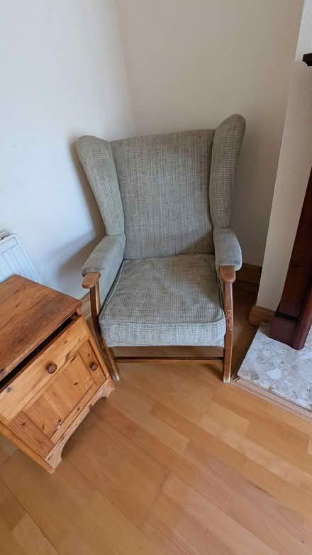 Photo of free Odd bits of furniture (Enfield EN1) #4