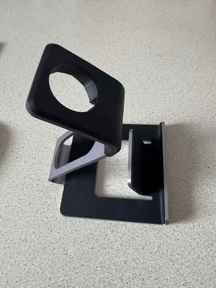Photo of free Apple Watch and Phone Holder (Finham CV3) #2