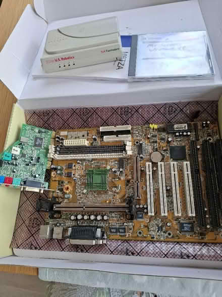 Photo of free Computer items . (Biggin Hill TN16) #2