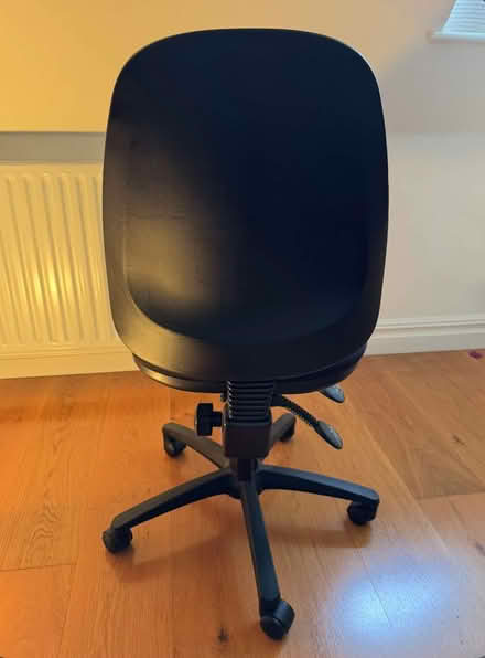 Photo of free Black ergonomic office chair in good condition (Belsize Park NW3) #2