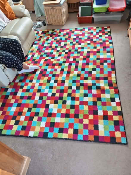 Photo of free Large rug (Broadstairs CT10) #1