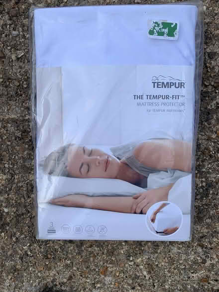Photo of free King size mattress protector (Chalfont St Giles HP8) #2